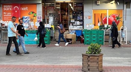 Son dakika haberleri | İlkokul çocuklarının kutulu şakası kamerada