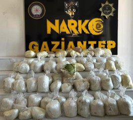 Boruların içine gizlenmiş 128 kilo 900 gram toz esrar ele geçirildi