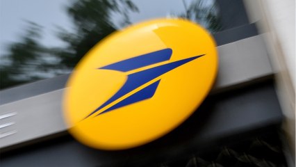 La Poste : licenciée 18 ans après, une salariée réclame un petit pactole