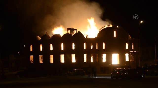 Son dakika haber... İnşaat halindeki camide çıkan yangın hasara yol açtı