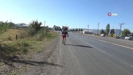 3 yıl 3 aydır yürüyor... Hollandalı gezginin hedefi yürüyerek Hindistan'a ulaşabilmek