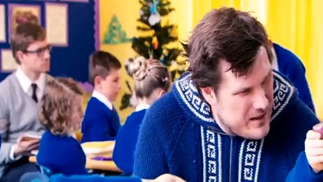 Sacré Noël! Bande-annonce (EN)