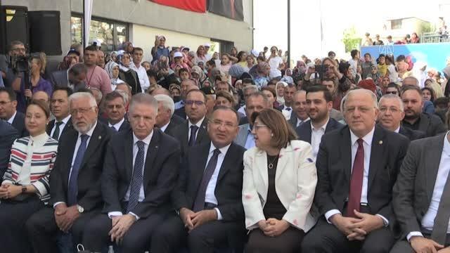 GAZİANTEP - Prof. Dr. Aziz Sancar Eğitim ve Sanat Merkezi açıldı