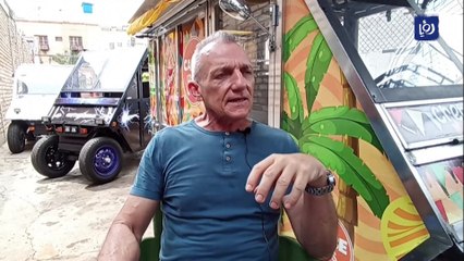 مخرج فنزولي يبتكر مركبة تعمل بالطاقة الشمسية