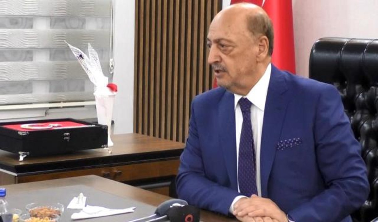 Bakan Bilgin, "Bizim Halk Partisi Kongre Geleneğini terk etmiş görünüyor"