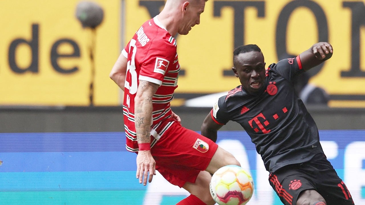 Augsburg v Bayern Munich