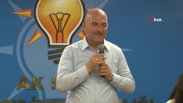 Son dakika haberleri | İçişleri Bakanı Soylu: HDP'nin eski Toroslar İlçe Başkanı 15 yaşındaki kız çocuğu Suriye'ye terör örgütüne götürmeye çalışırken yakalandı