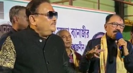 টাকার দাঁড়িপাল্লায় শাসকদলের নেতার মাপ! বেলাগাম মন্তব্য মদন, প্রসূনের গলায়| Oneindia Bengali