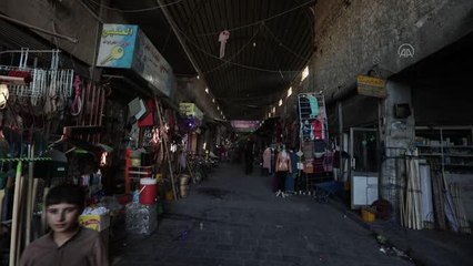 Suriye'nin Bab ilçesindeki son sıcak demir ustası Nago, atölyesinde mesleğini yaşatıyor Açıklaması