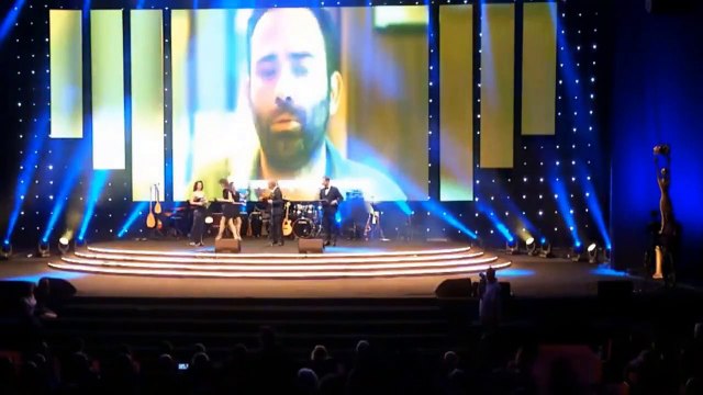 Altın Koza'da Ödül alan Barış Gönenen: Buradan herkesi LGBTİ+’lara karşı yürütülen nefret siyasetine karşı ses çıkarmaya davet ediyorum