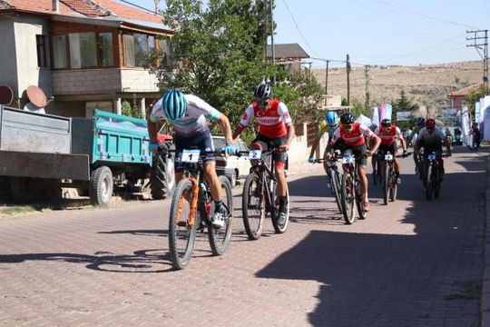 Uluslararası Erciyes MTB Cup Dağ Bisikleti Yarışları'nın ikinci etabı koşuldu