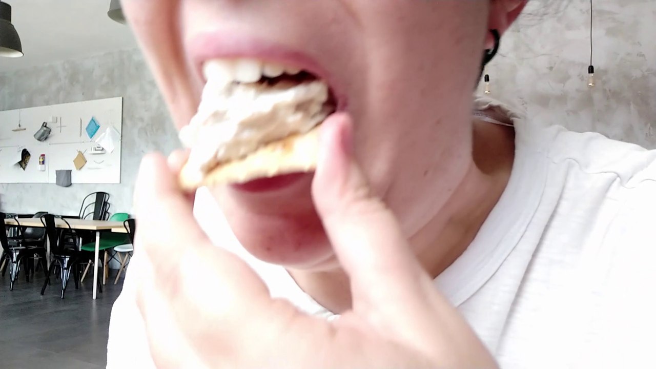 Philadelphia e Tonno con Cracker - Mukbang