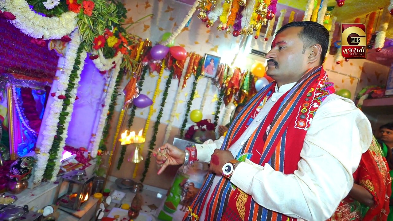 Meldi Sarkar Ni Aarti | Mukesh Rabari Borsad | HD Video - video Dailymotion