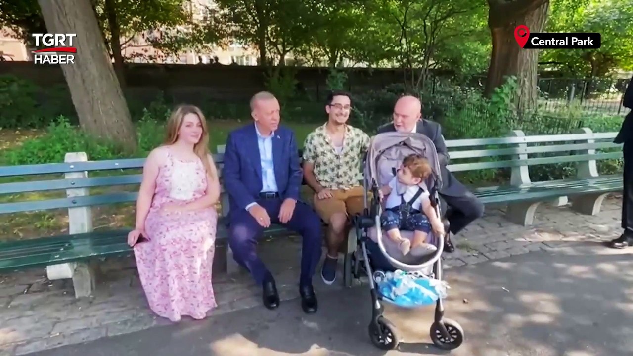 Cumhurbaşkanı Erdoğan, Central Parktaki Vatandaşlarla Sohbet Etti - TGRT Haber