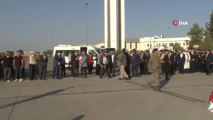 Şehit sözleşmeli er İsmet Aybek'in naaşı memleketine uğurlandı