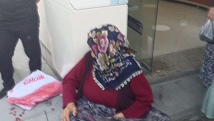 Yaşlı kadının meyvelerine izinsiz satış yaptığı gerekçesiyle el konuldu