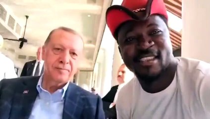 Erdoğan'ı böyle tanıttı: Dünyanın en iyi başkanı
