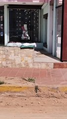 Retiran nuevamente las losetas que vecinos habían colocado en la zona del Casco Viejo