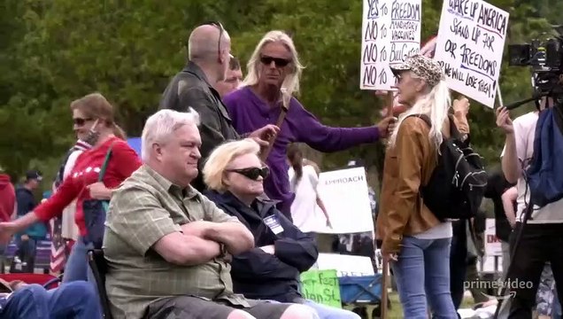 Borat: VHS Cassette of Material Deemed “Sub-acceptable” By Kazakhstan Ministry of Censorship and Circumcision Bande-annonce (EN)