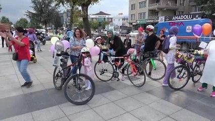 'SÜSLÜ KADINLAR' DÜZCE'DE PEDAL ÇEVİRDİ