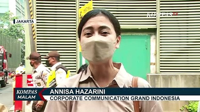 Ruang Panel Listrik di Pusat Perbelanjaan Grand Indonesia di Jakarta Pusat Keluarkan Asap