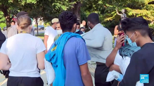 EE. UU.: buses con migrantes enviados desde Texas siguen llegando a estados demócratas