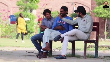 BAD JOKES PRANK ON GIRLS - Prank in Pakistan