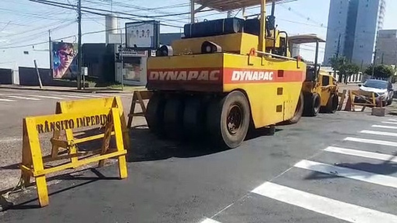 Atenção! Trânsito está impedido entre a Rua Carlos de Carvalho e Rua Rio de Janeiro