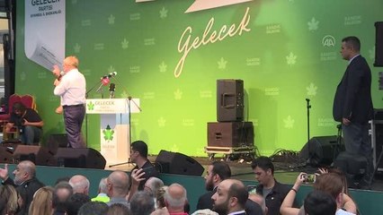 Gelecek Partisi Genel Başkanı Davutoğlu "Sultanbeyli Buluşması"na katıldı