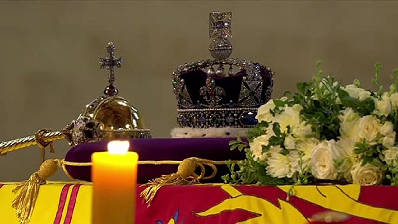 سمو ولي العهد رئيس مجلس الوزراء يقدم التعازي وا...
