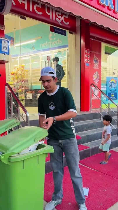 Ye toh galt hua mere sath #funny#shorts #comedy New Viral Video, New trending video, new update video, viral video, trending video, new update, Dailymotion video, new Dailymotion video, comedy video, entertainment, new entertainment video