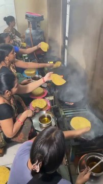 Gujrati Ladies Selling Over 5000 Thlepa In A Day