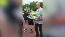 Tyson Fury pays respect to the Queen