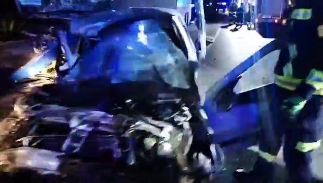 Herida muy grave una joven de 21 años tras un accidente de tráfico contra un autobús en Alicante.