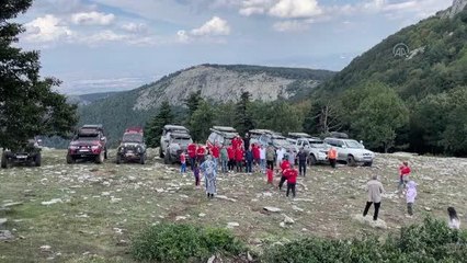 BALIKESİR -   Gaziler anısına 1336 metrelik Çataldağ'a Türk bayrağı astılar