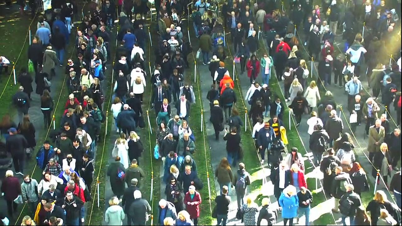 Letzte Besucherin am Sarg der Queen wird Aufbahrung 'nie vergessen'