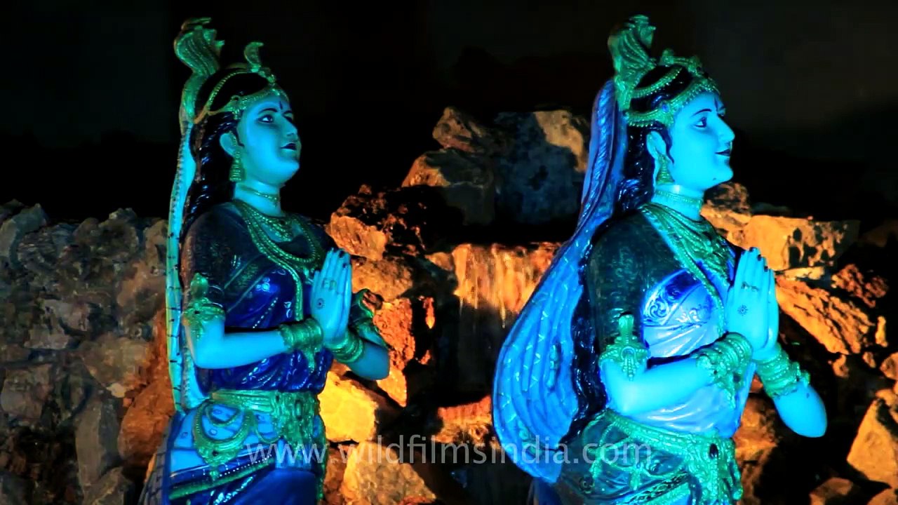 Huge sculpture of Lord Krishna lifting up Govardhan mountain outside Prem Mandir, Vrindavan