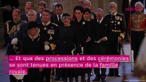 VIDÉO. Emmanuel Macron et Brigitte Macron se sont recueillis devant le cercueil d'Elizabeth II