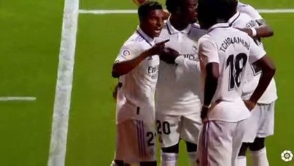 رودريغو وفينيسيوس يرقصان أمام جماهير أتلتيكو مدريد