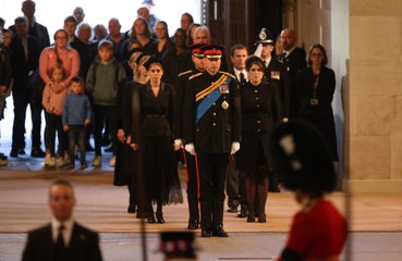 William fala sobre fila para se despedir da rainha: 'Ela não acreditaria em tudo isso'