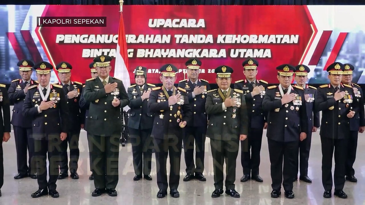 KAPOLRI SEPEKAN : Kapolri di Kukuhkan Sebagai Warga Kehormatan KOSTRAD