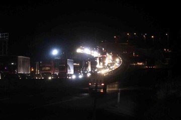 Son dakika haber! D-650'de meydana gelen zincirleme kaza kamerada