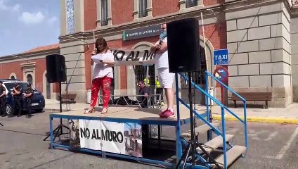 Concentración por el soterramiento.