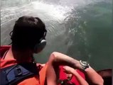 Surfista à deriva por 4h em mar revolto é resgatado de helicóptero