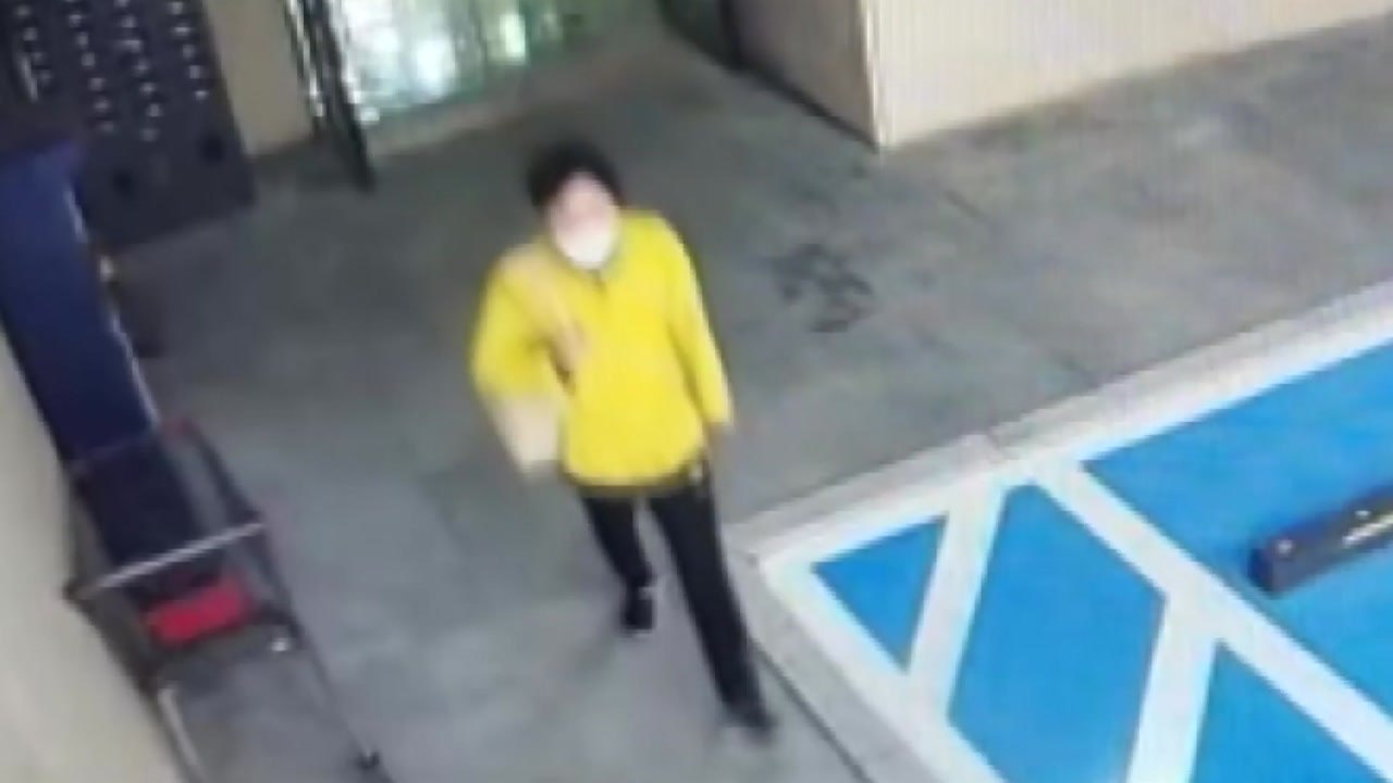 '신당역 살인' 전주환, 양면 점퍼 입고 범행...'수사 교란' 의심 / YTN