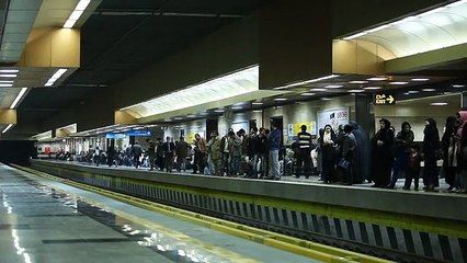 इस मेट्रो की तो बात ही अलग है गजब का इस्तेसन है 2022