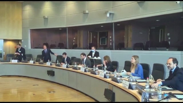 España y Portugal anuncian un \acuerdo político\ con Bruselas para poner tope al precio del gas
