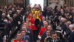 Reino Unido despide a su reina con un solemne funeral y ante 2.000 invitados