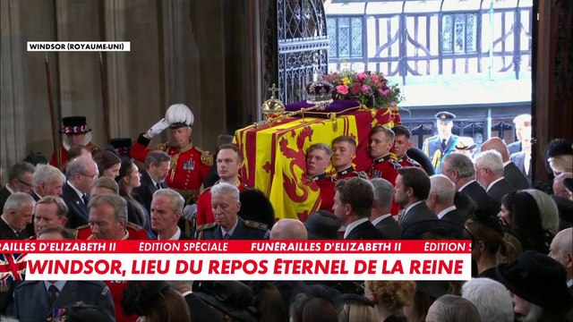 Funérailles d'Elizabeth II : Entrée du cercueil à la chapelle Saint-Georges