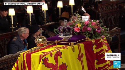 Queen Elizabeth's funeral: Dean of Windsor leads committal service